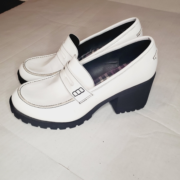 Dirty Laundry White Chunky Heel Loafers - Picture 4 of 13